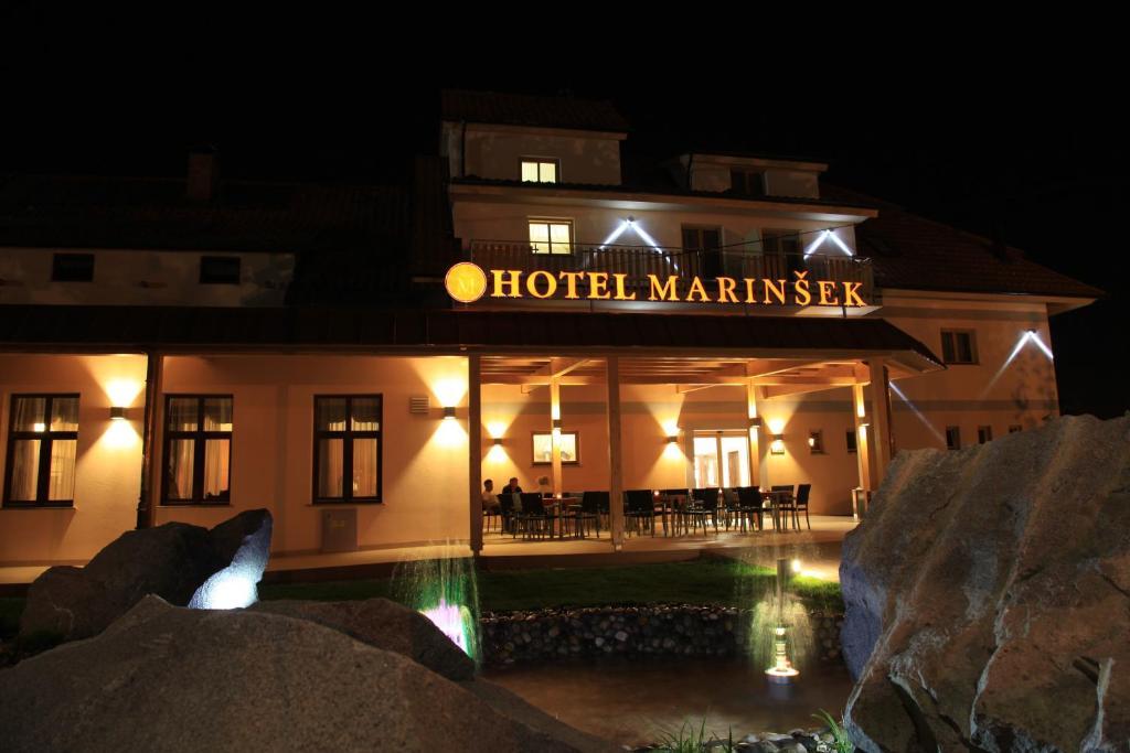 Hotel Marinsek Naklo Extérieur photo