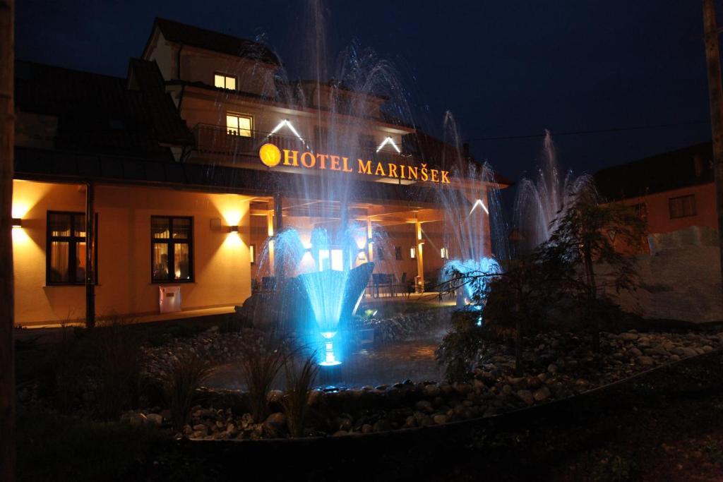 Hotel Marinsek Naklo Extérieur photo